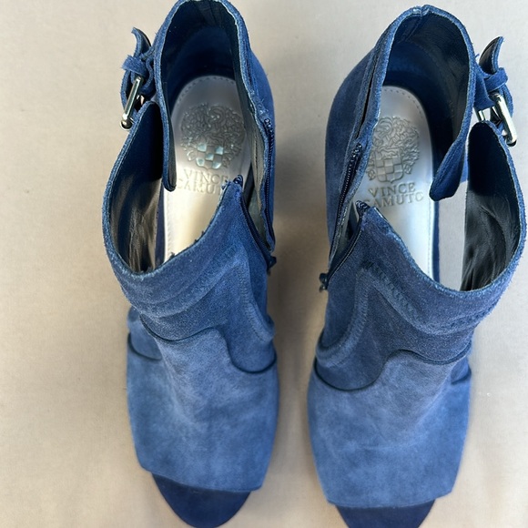 Women’s Vince Camuto Booties - Picture 6 of 8